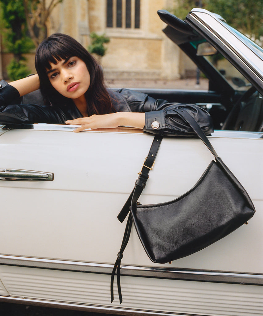 Women's Black Leather Square Baguette Shoulder Bag