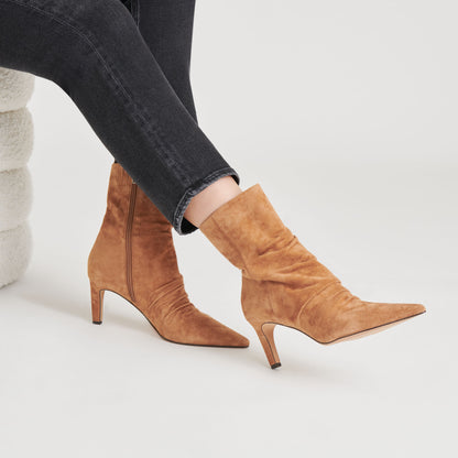 FERNLY BOOTS PECAN SUEDE