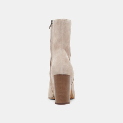 SUZY BOOTIES TAUPE SUEDE