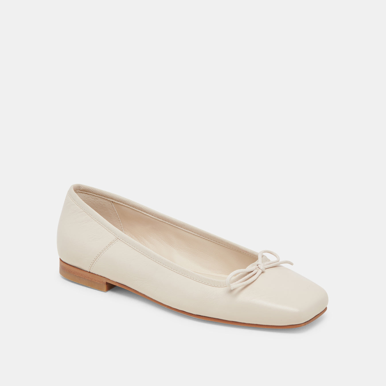 ANISA BALLET FLATS CREME CRINKLE PATENT – Dolce Vita