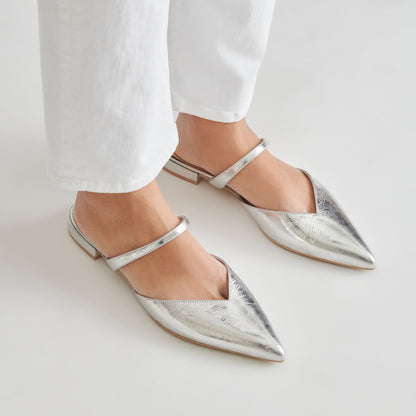 KANIKA FLATS SILVER DISTRESSED LEATHER