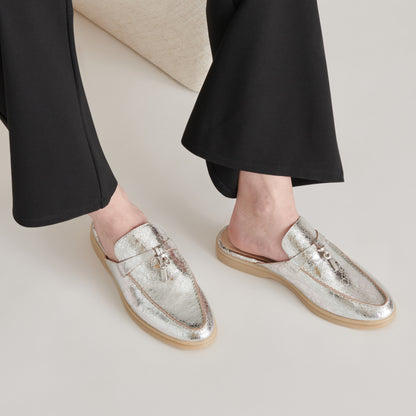 LASAIL FLATS SILVER DISTRESSED LEATHER