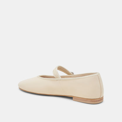 ROSLYN BALLET FLATS CREME LEATHER