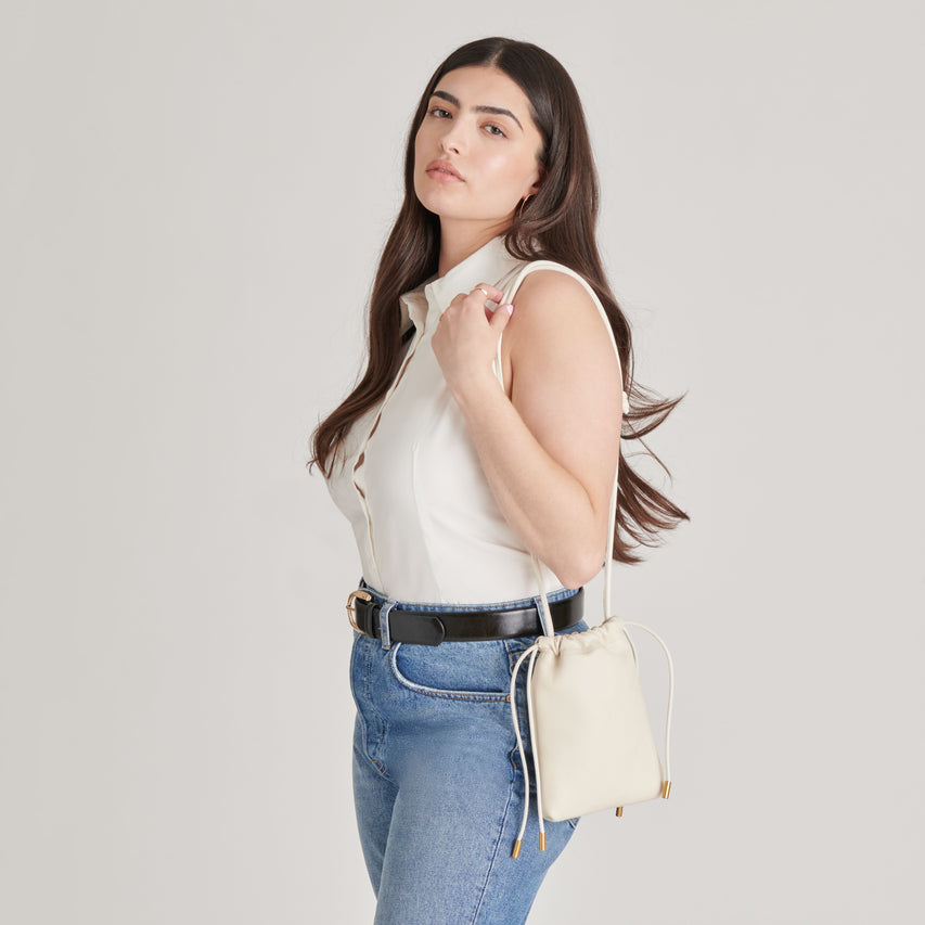 EVIE CROSSBODY POUCH IVORY PEBBLE LEATHER