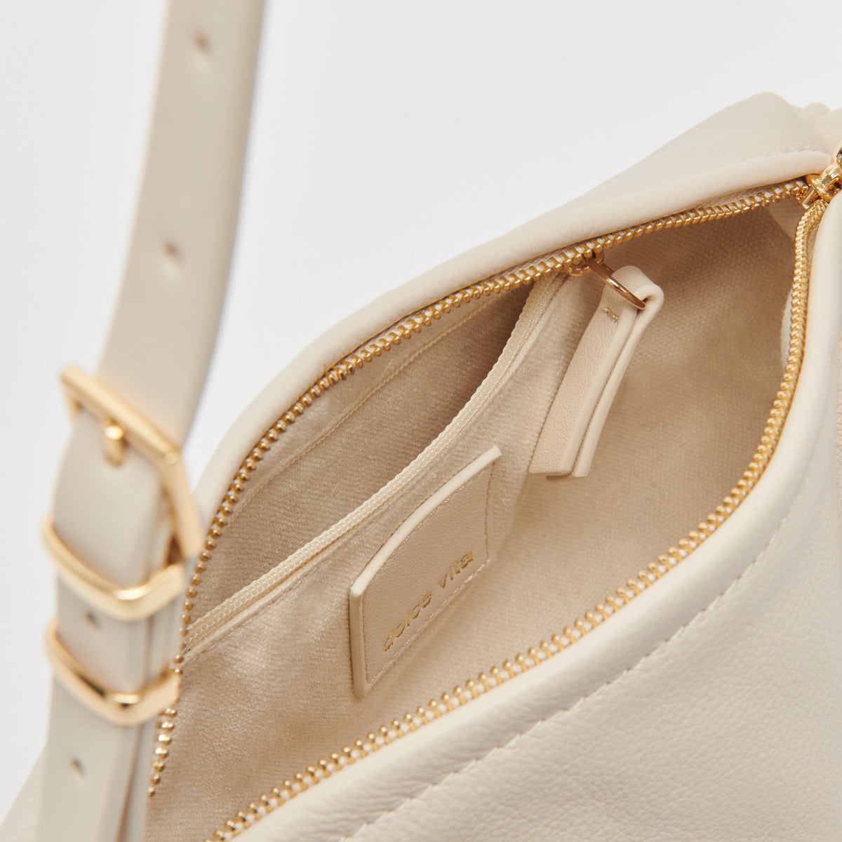 LIVI SHOULDER BAG IVORY LEATHER – Dolce Vita