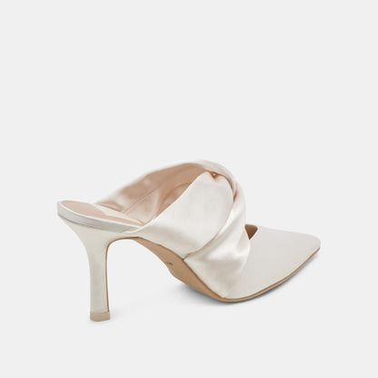 KELSY HEELS CREME SATIN