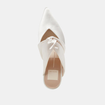 KELSY HEELS CREME SATIN