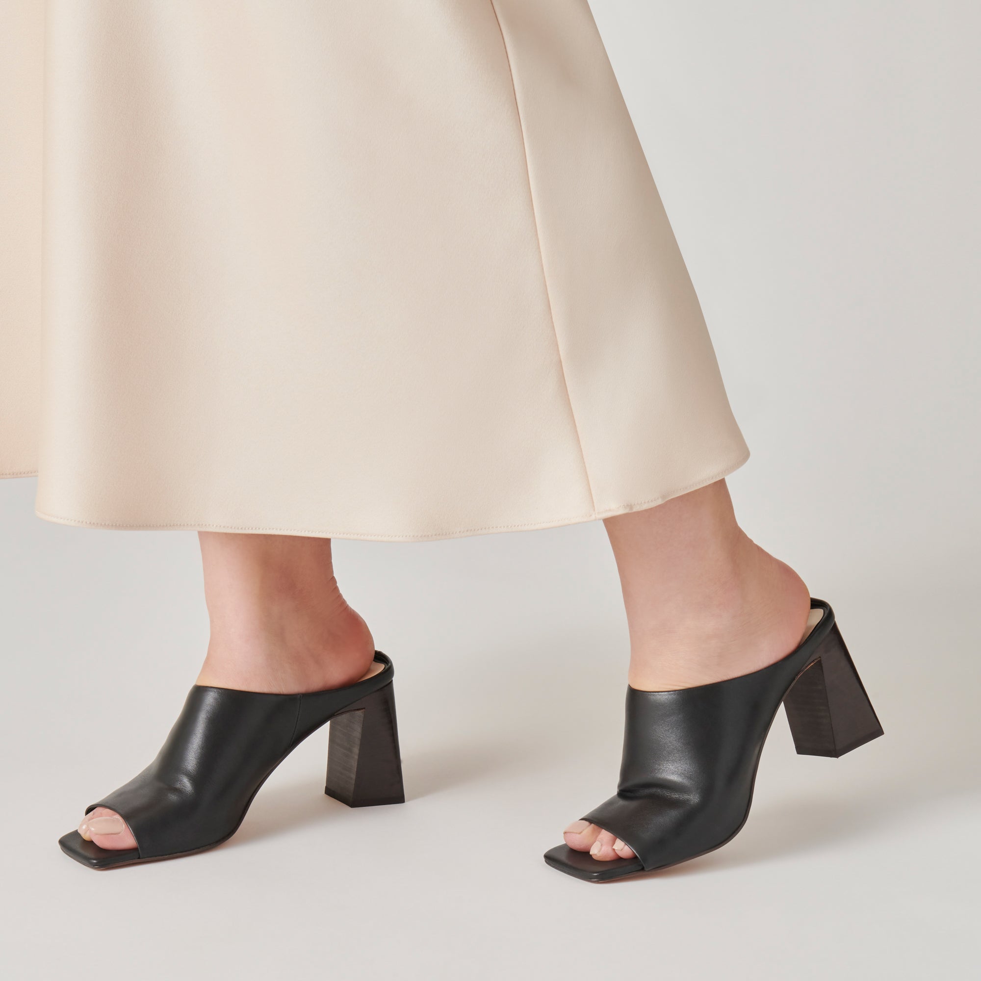 Leather mules outlet heels