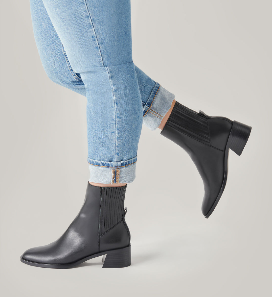 Low-heel boots · Black · Boots And Ankle Boots | Massimo Dutti