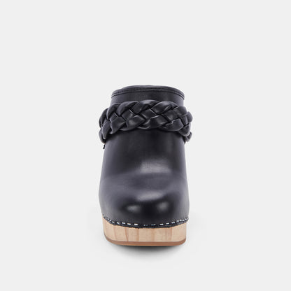 HILA HEELS BLACK LEATHER